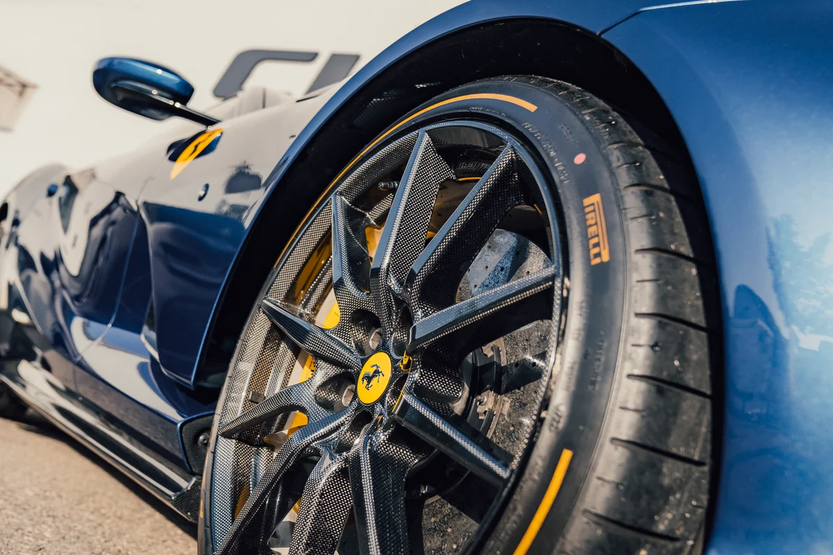 Ferrari 812 Competizione